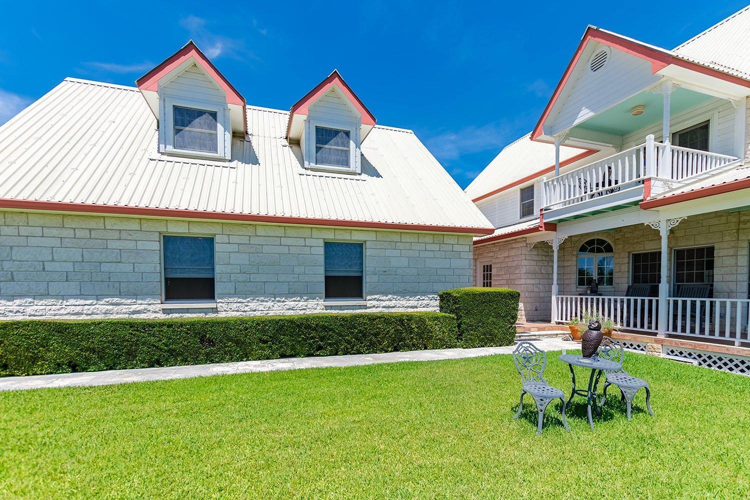 Gaushaus Royal Oaks Apartment Fredericksburg Exterior photo